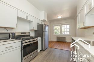 1008 Hinman Ave #3 - Photo 1 of 1