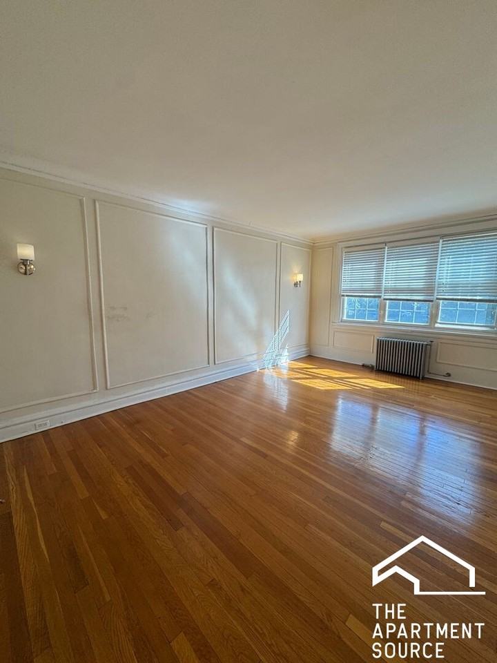 1000 Hinman Ave #1 - Photo 3 of 7