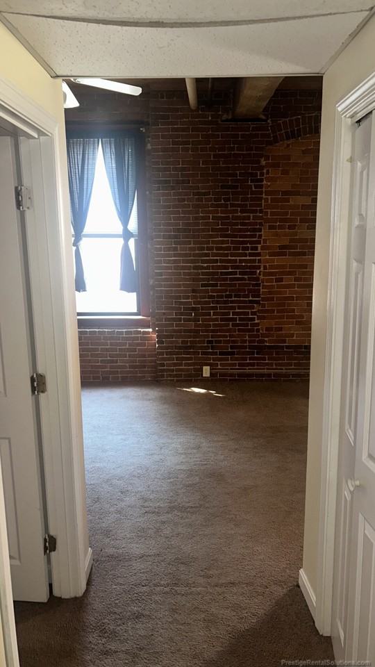 Washington St #201P - Photo 4 of 20