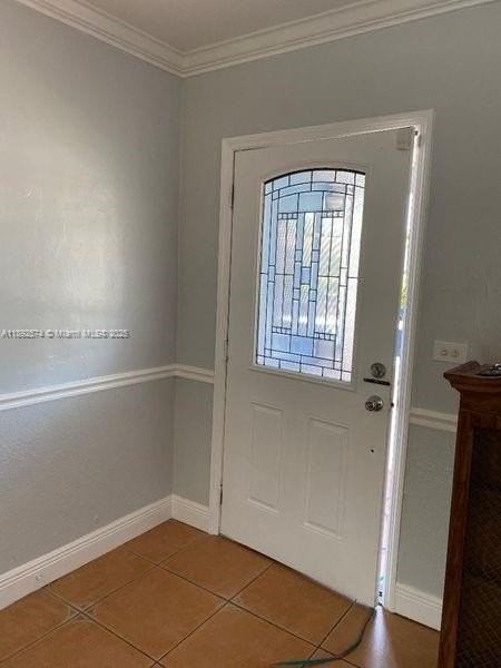 2225 Sw 21st Ter - Photo 3 of 16