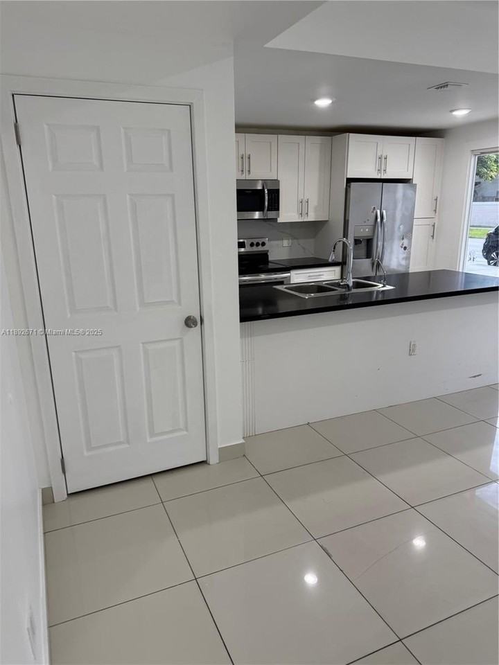 13984 Sw 259th Way #13984 - Photo 4 of 50