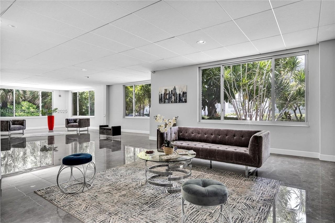 9700 E Bay Harbor Dr #305 - Photo 4 of 22