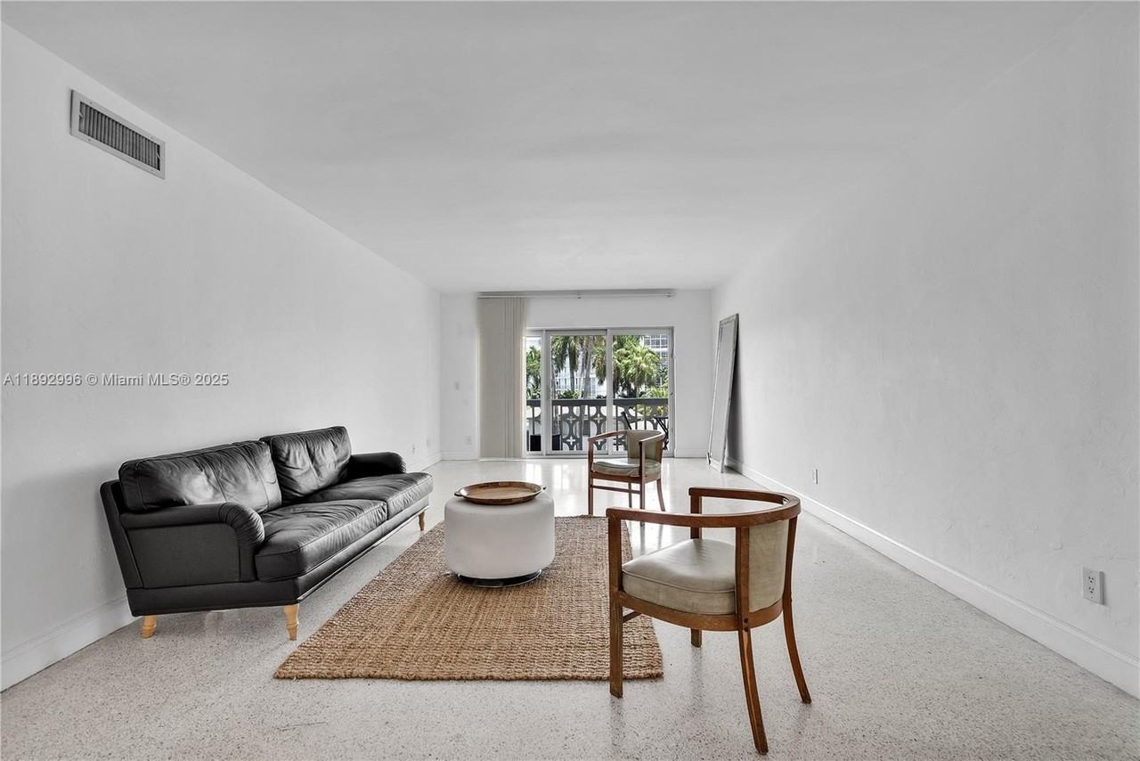 9700 E Bay Harbor Dr #305 - Photo 5 of 22