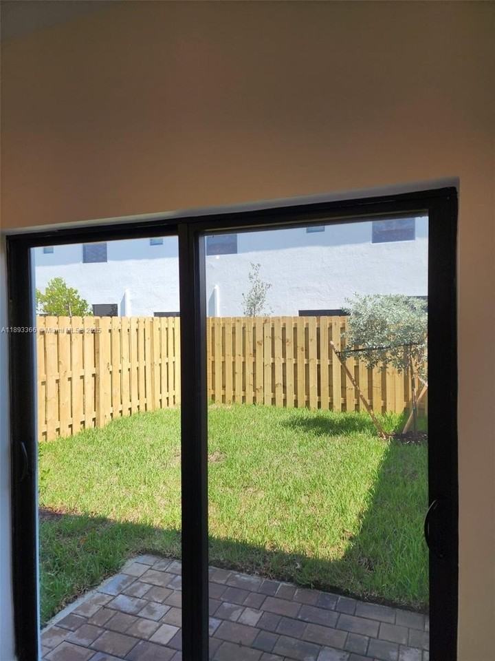 12867 Sw 232nd Ln #12867 - Photo 5 of 12