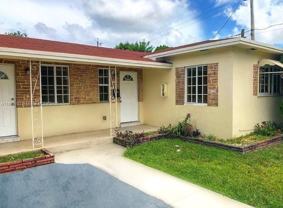 800 Ne 7th St #1-4 - Photo 1 of 1