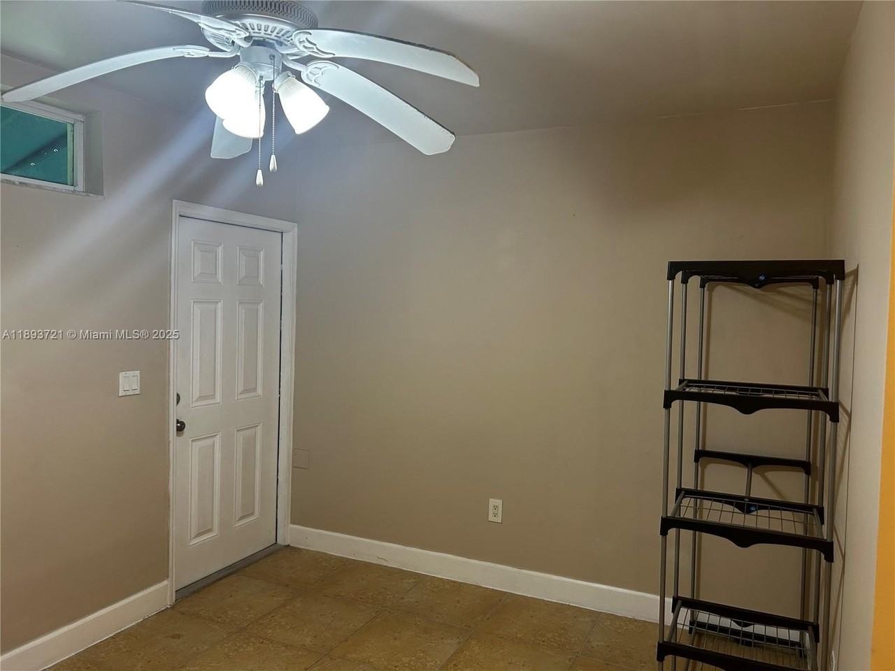 7630 Sw 73rd Pl #1 - Photo 5 of 14