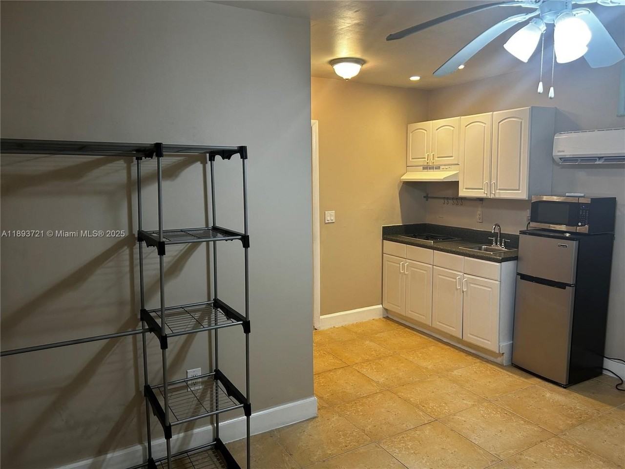 7630 Sw 73rd Pl #1 - Photo 6 of 14