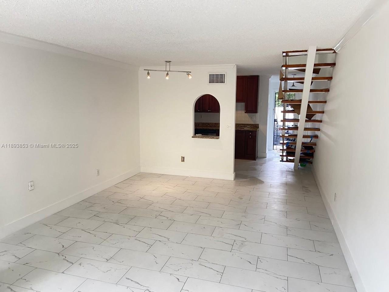 15389 S Dixie Hwy 45 Hwy #45 - Photo 4 of 5