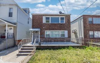 13 Boyd Ave - Photo 1 of 1