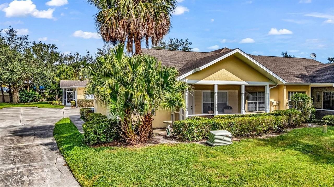 1647 Red Oak Lane - Photo 4 of 34