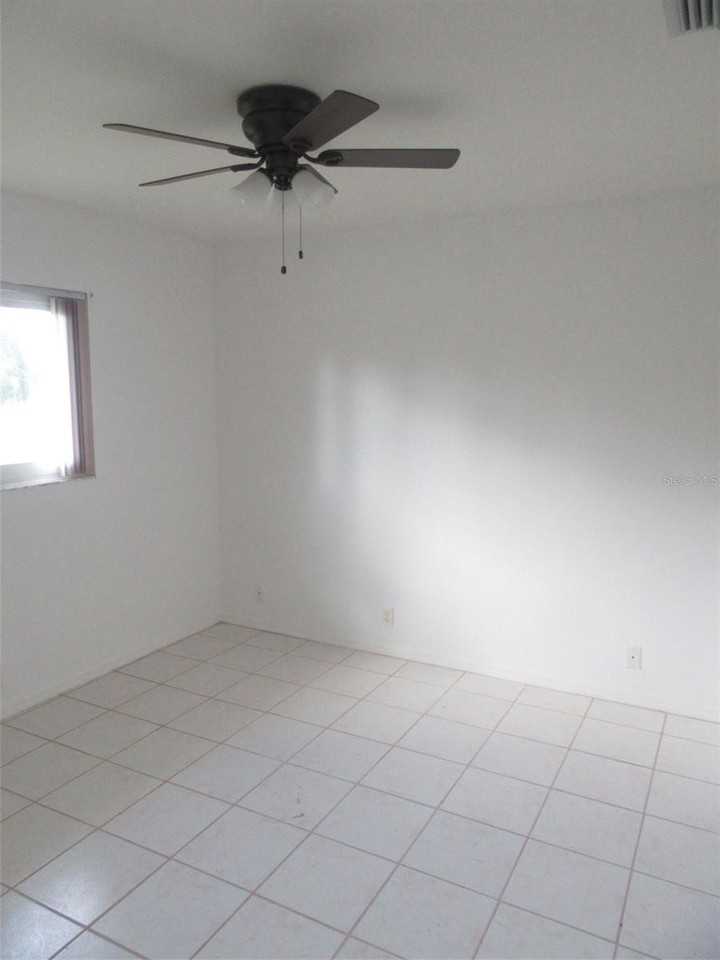 3632 Annapolis Ter - Photo 4 of 14