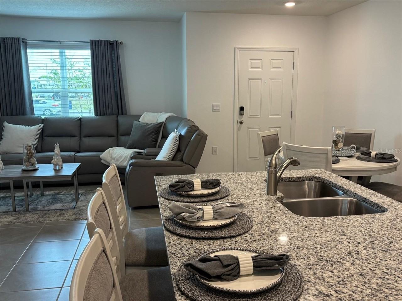 283 Preston Cove Dr - Photo 7 of 24