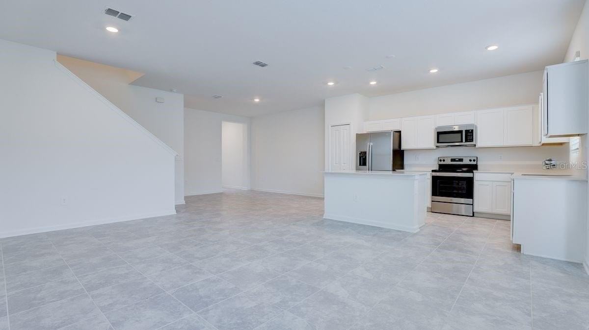 248 Nine Iron Drive - Photo 4 of 17