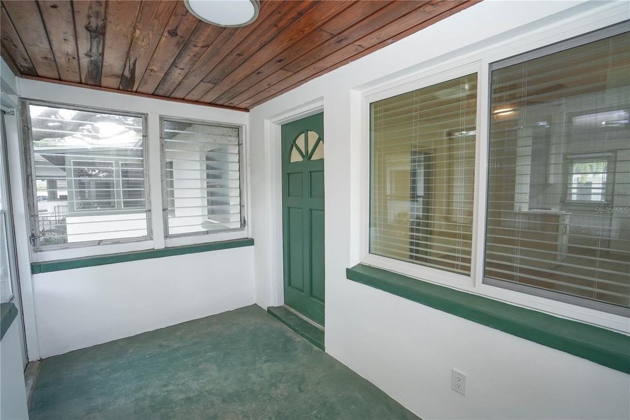 2001 Dr Martin Luther King Jr St N #1 - Photo 2 of 16