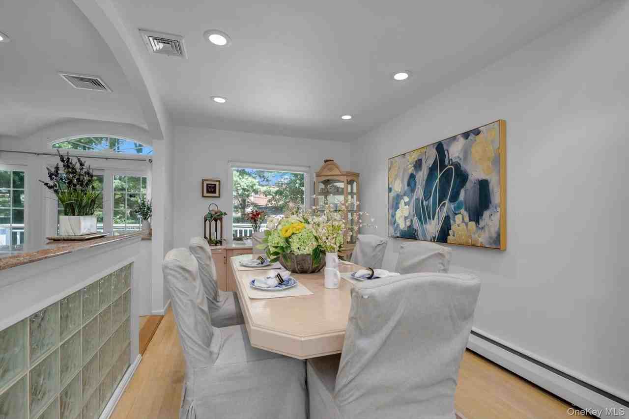 38 Loretta Dr - Photo 5 of 25