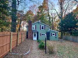 featured image of 863 Wolcott Ave