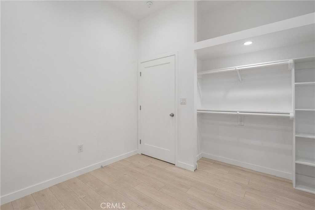 3929 Brighton Ave #1-2 - Photo 6 of 7