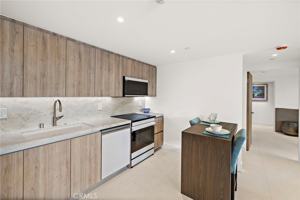 featured image of 200 Alta Vista Way #B