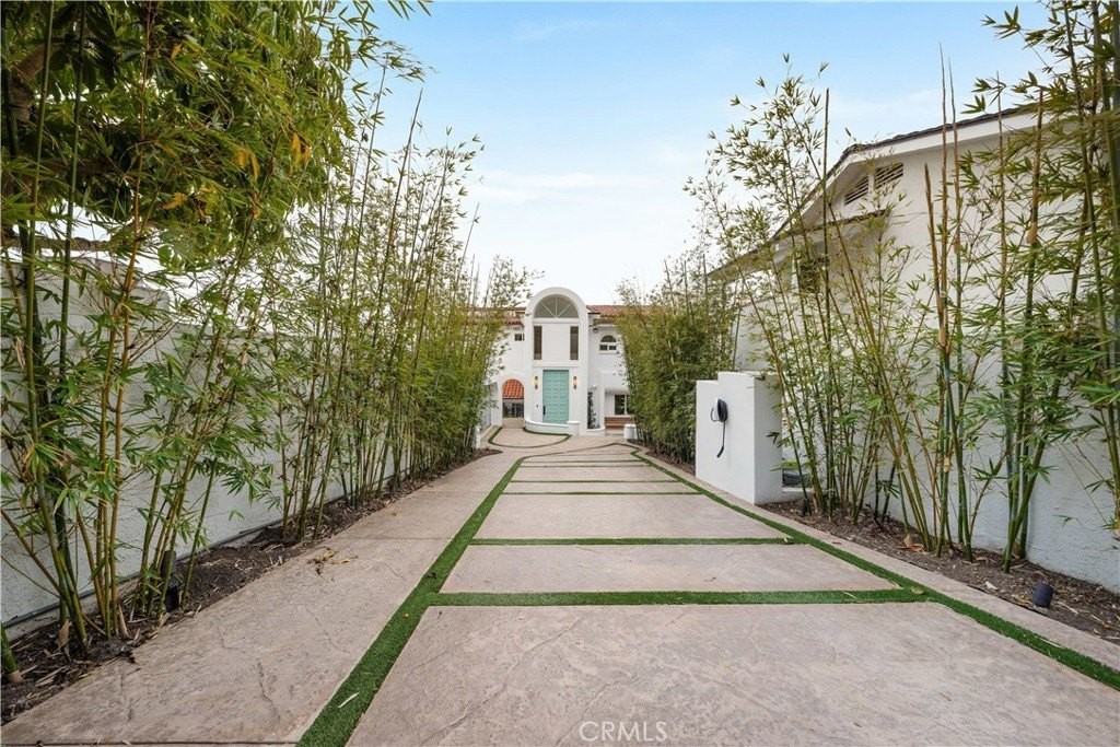 31654 Broad Beach Rd - Photo 3 of 50