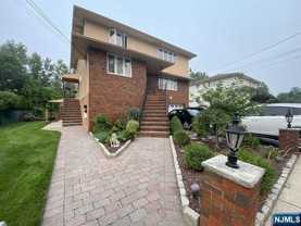 60 Maiden Ln - Photo 1 of 1