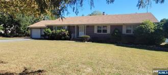 297 Airmont Ave - Photo 1 of 1