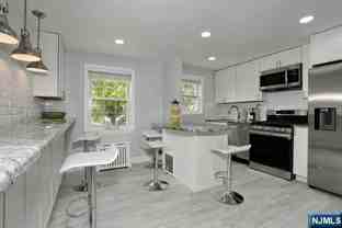 100 Huguenot Ave Apt 6b - Photo 1 of 1