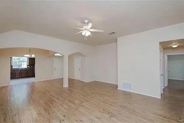 1012 Raleigh Path Rd - Photo 2 of 9