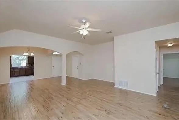 1012 Raleigh Path Rd - Photo 6 of 9