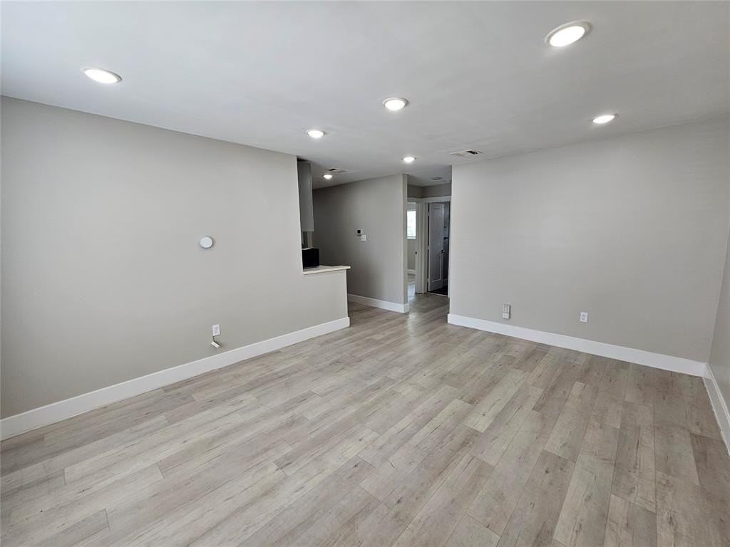 4806 Virginia Ave #205 - Photo 5 of 16