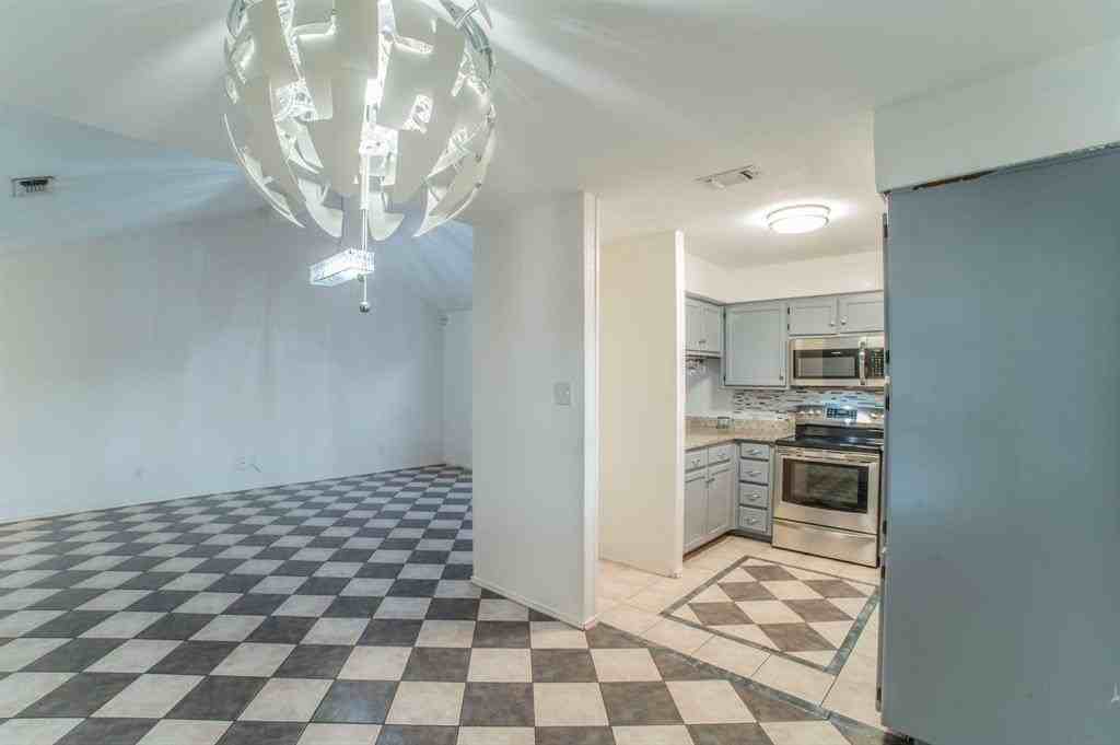 8408 Crystal Lane - Photo 6 of 16