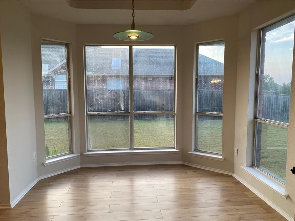 4718 Parkhaven Dr - Photo 3 of 5