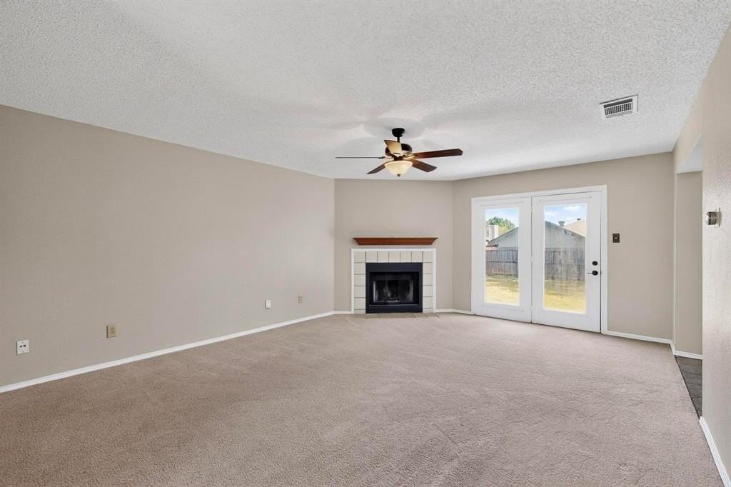 4821 Abbott Ave - Photo 2 of 15