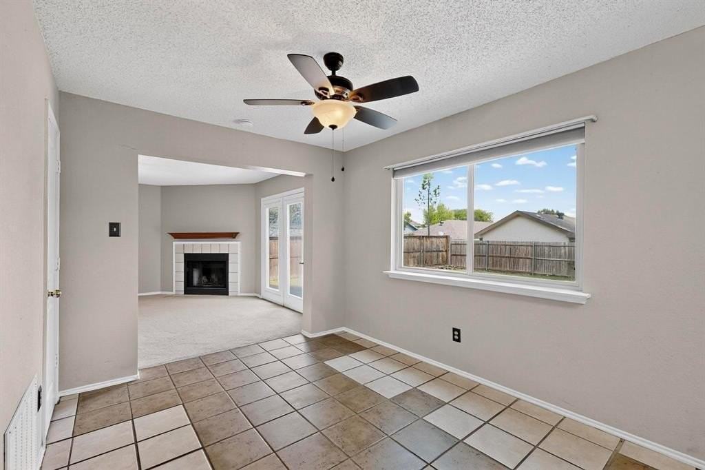 4821 Abbott Ave - Photo 6 of 15