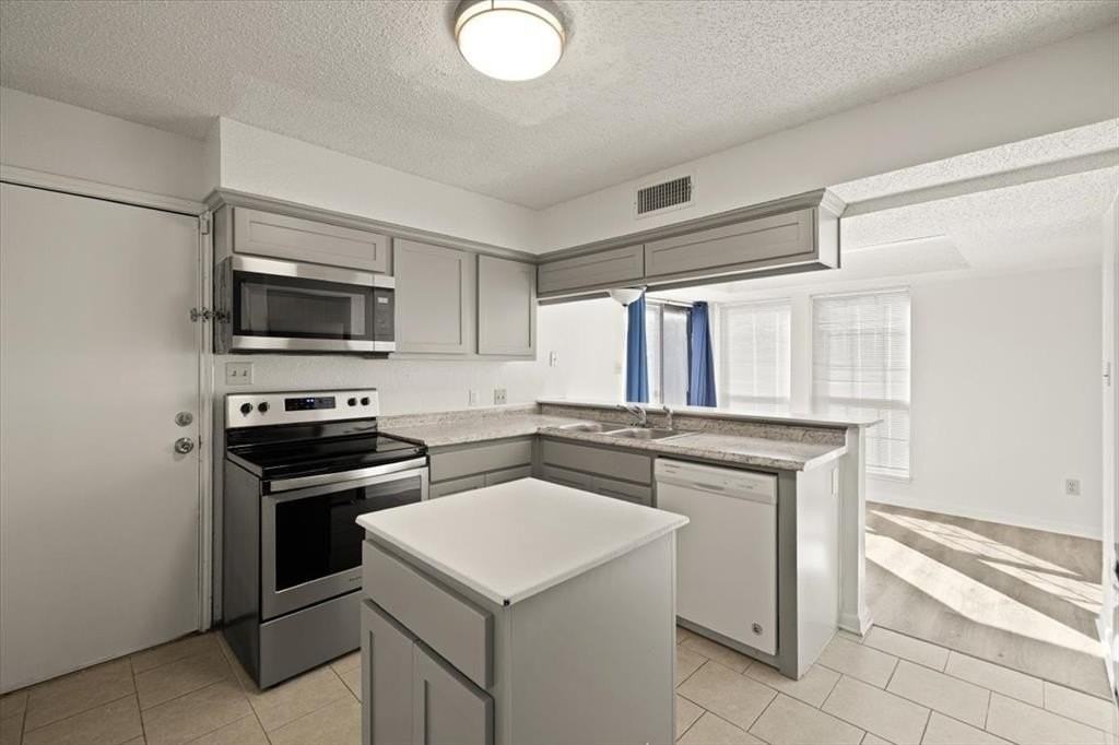 5403 Whisper Glen Dr - Photo 3 of 29