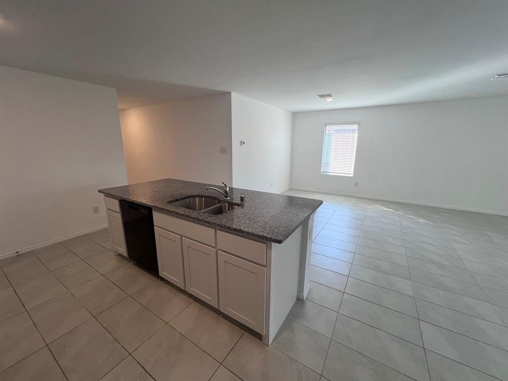 1524 Clairborne Court - Photo 5 of 20