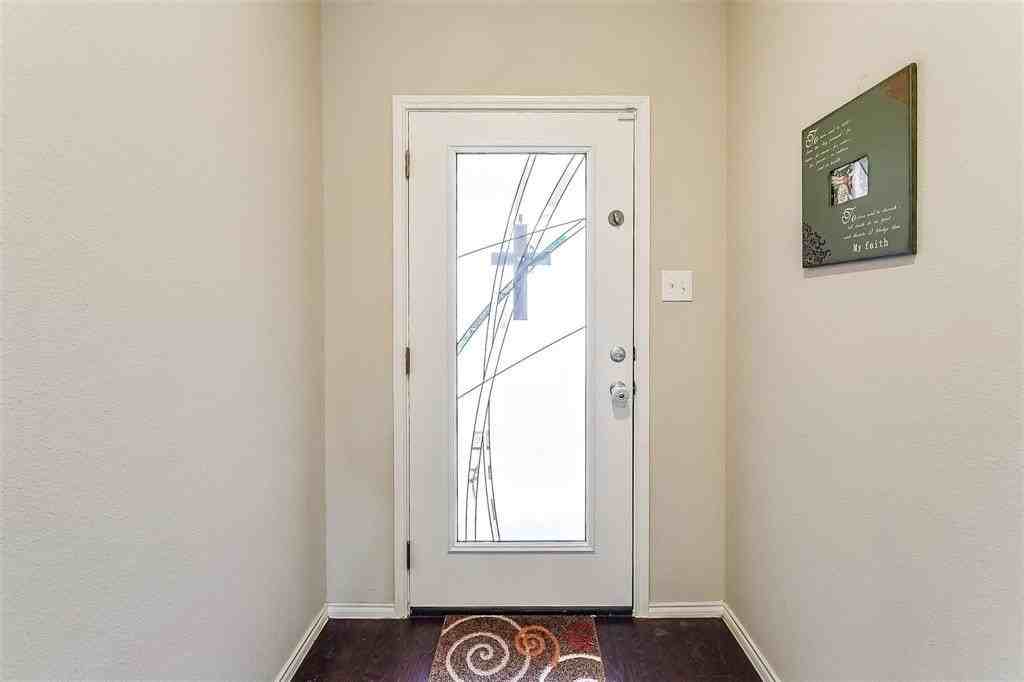 1629 Ridge Creek Ln - Photo 4 of 23