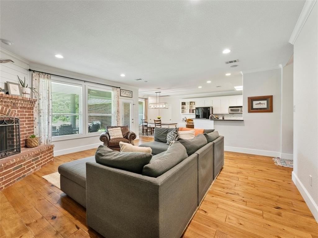 4020 Zach's Court - Photo 4 of 24