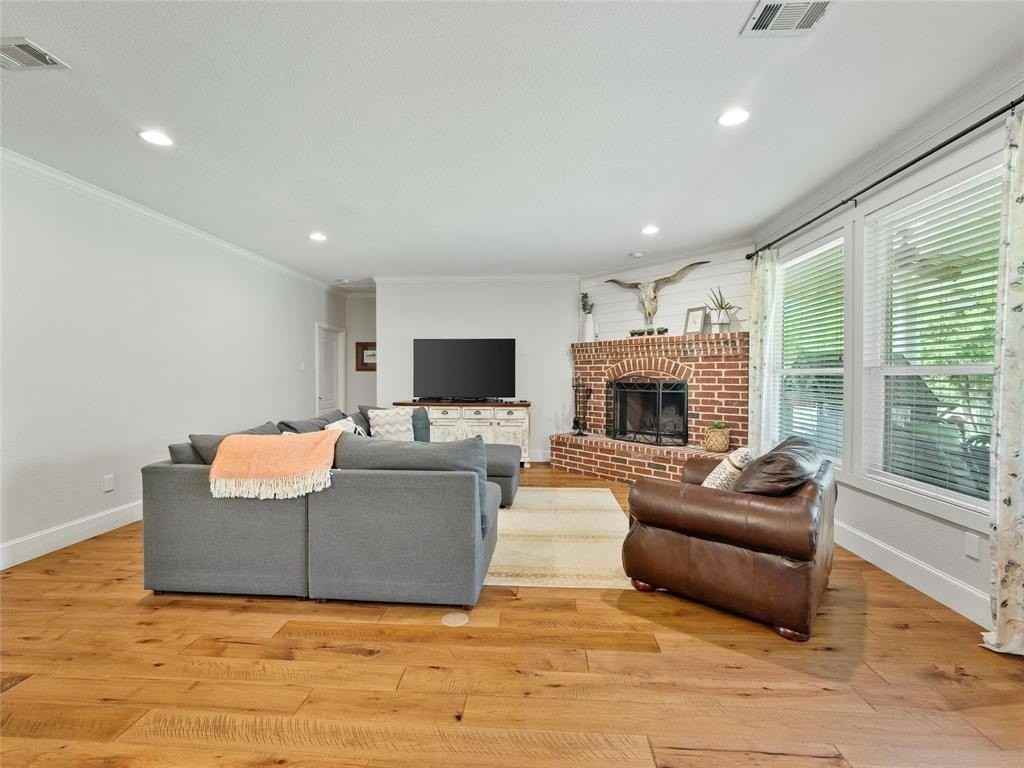 4020 Zach's Court - Photo 5 of 24