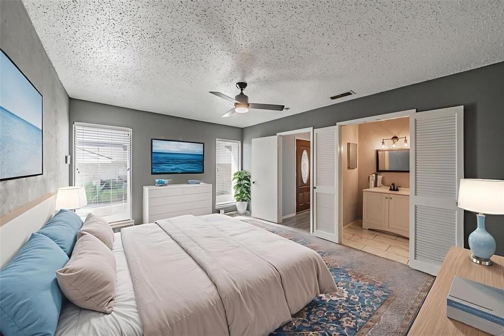 6107 Spyglass Ln - Photo 7 of 38