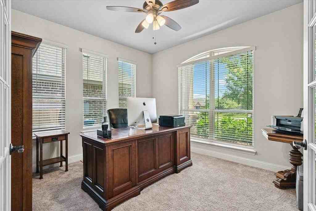 4102 Sublett Way - Photo 6 of 40