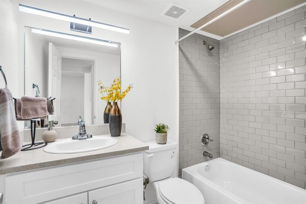 11218 Park Central Pl #C - Photo 5 of 14