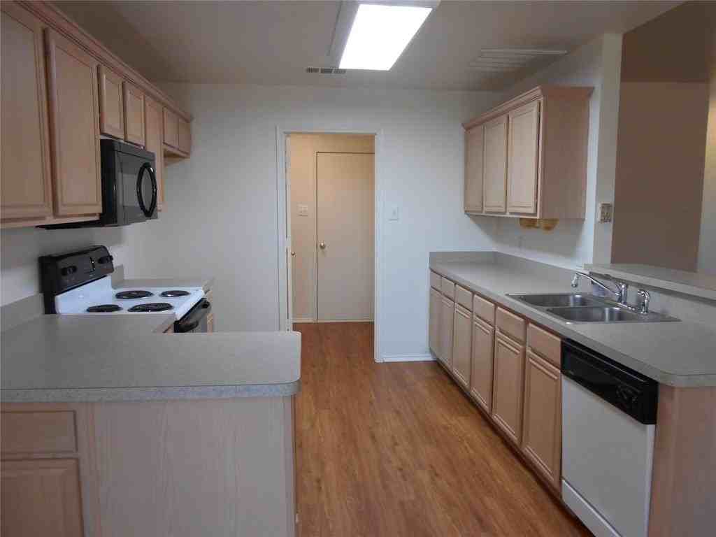 7905 Blue Duck Trail - Photo 7 of 16