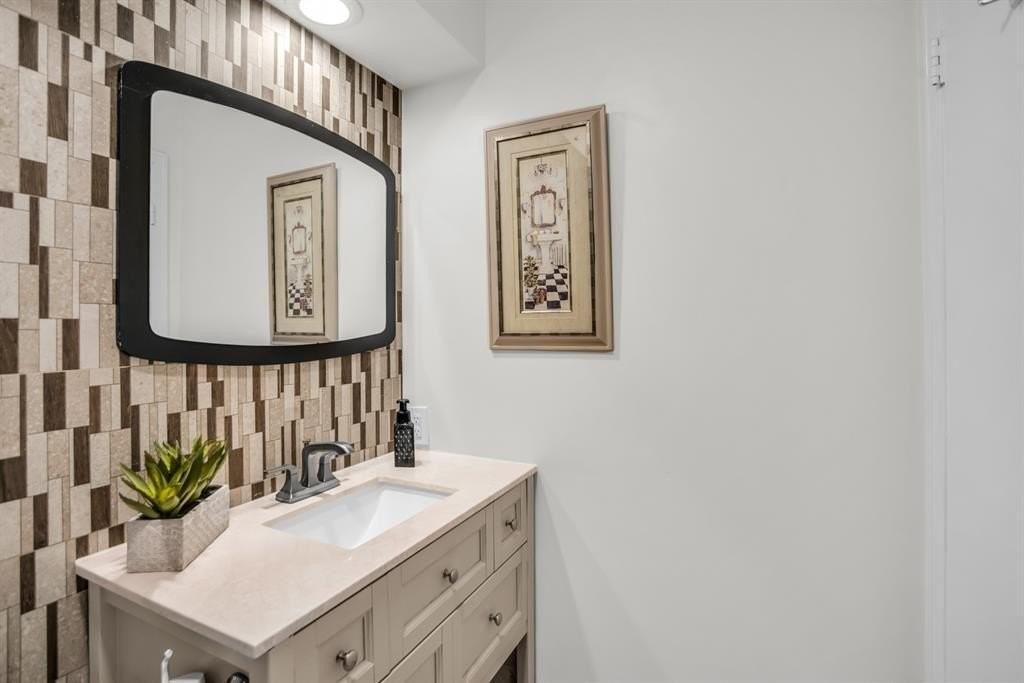 11306 Park Central Place #D - Photo 7 of 17