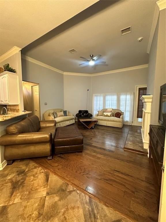 3894 Johnson Street - Photo 5 of 20