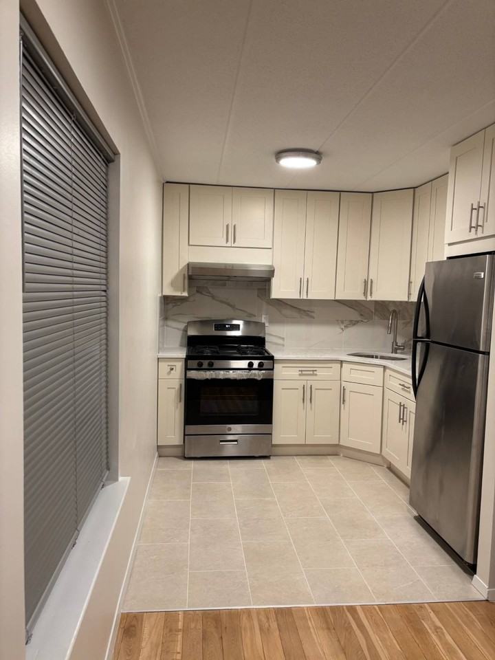 21302 42nd Ave #5G - Photo 6 of 13