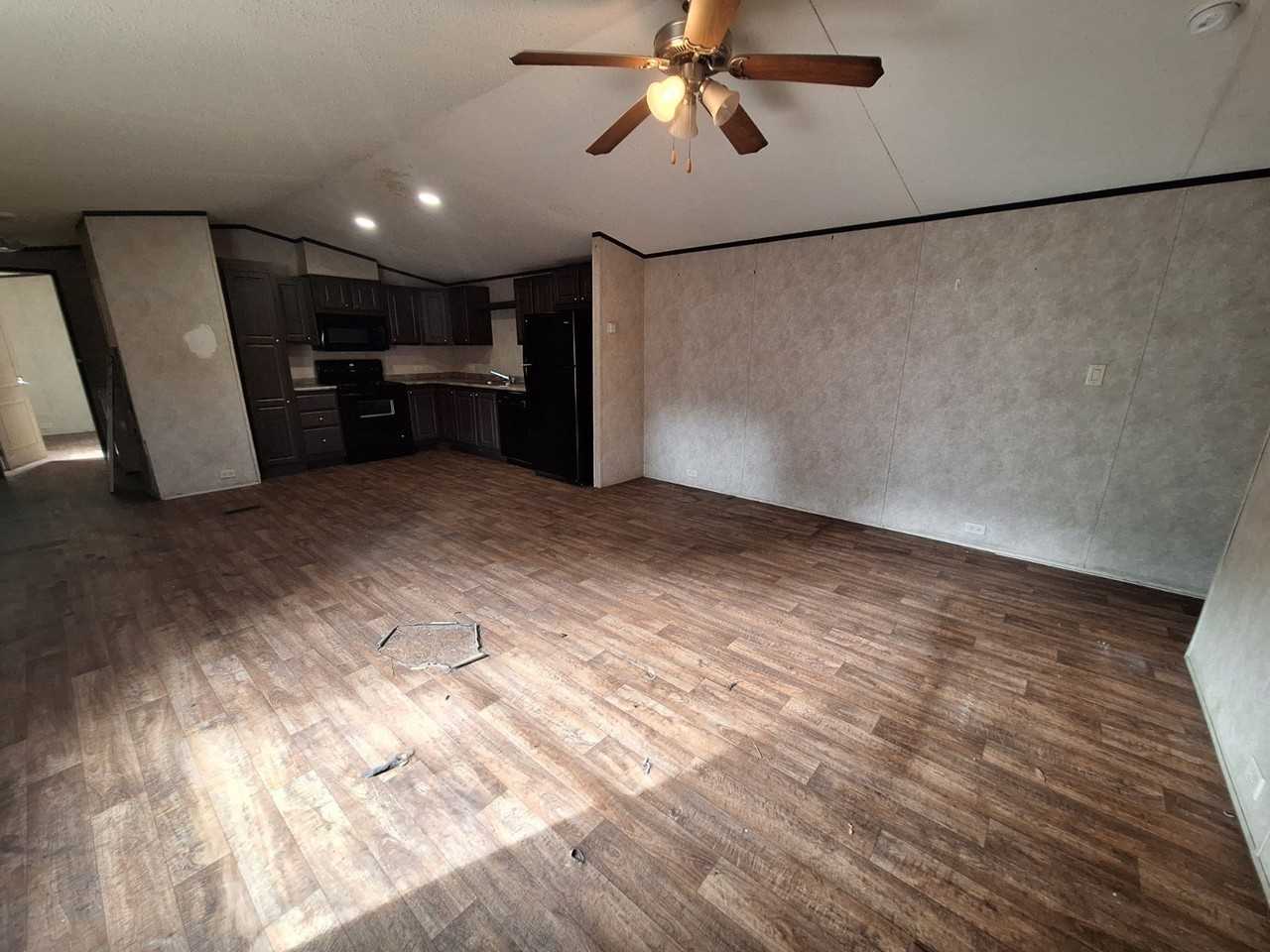 1134 Kelly Dr #6 - Photo 2 of 13