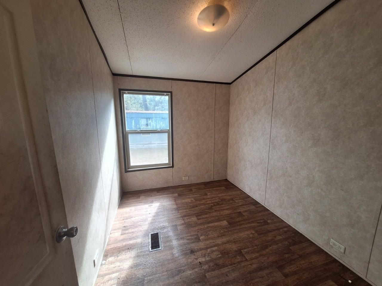 1134 Kelly Dr #6 - Photo 5 of 13