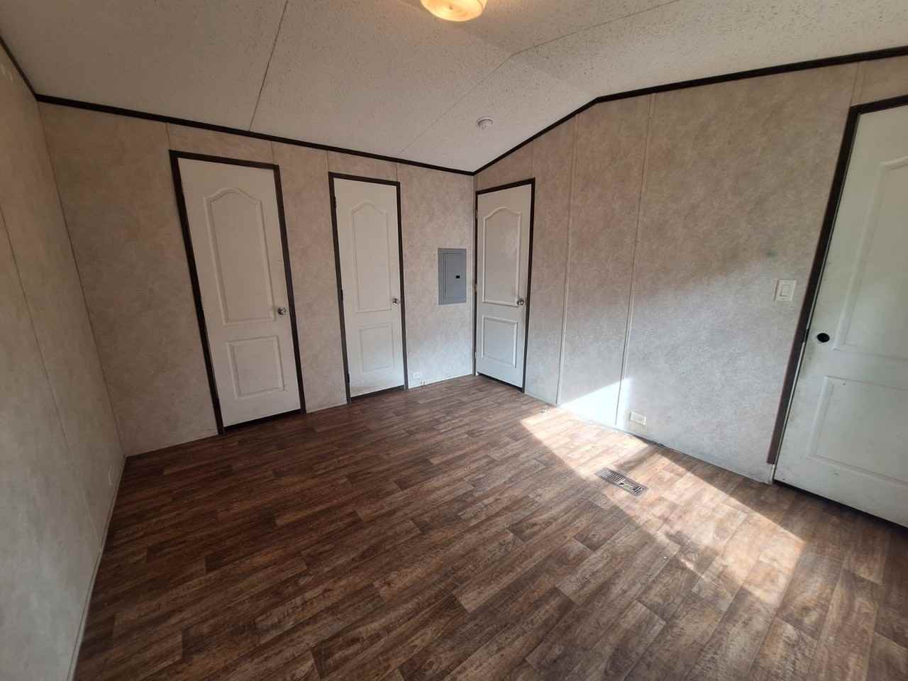 1134 Kelly Dr #6 - Photo 7 of 13