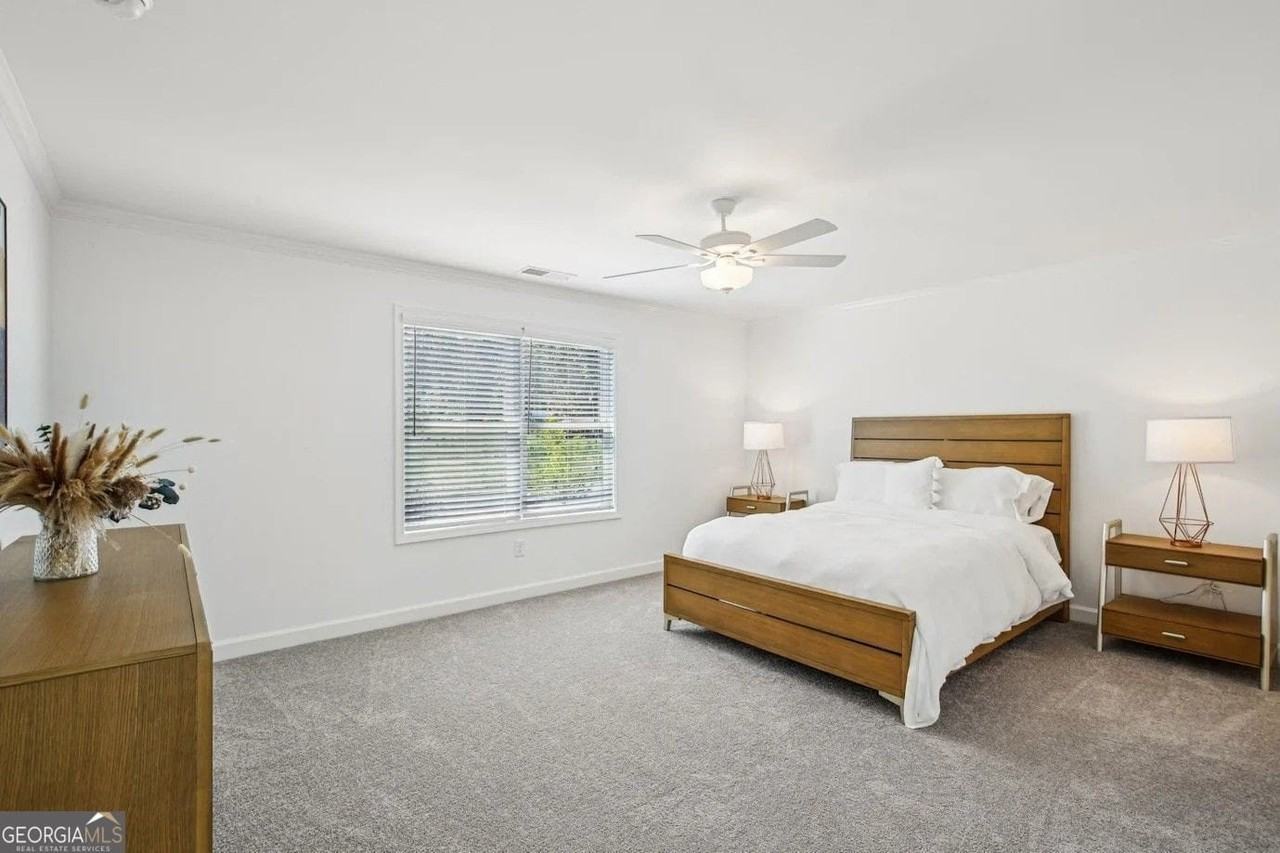 4095 Hillmont Ln - Photo 7 of 9