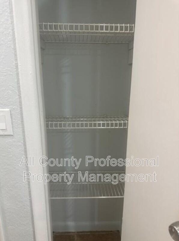 332 Sw 2nd Pl #3 - Photo 5 of 16